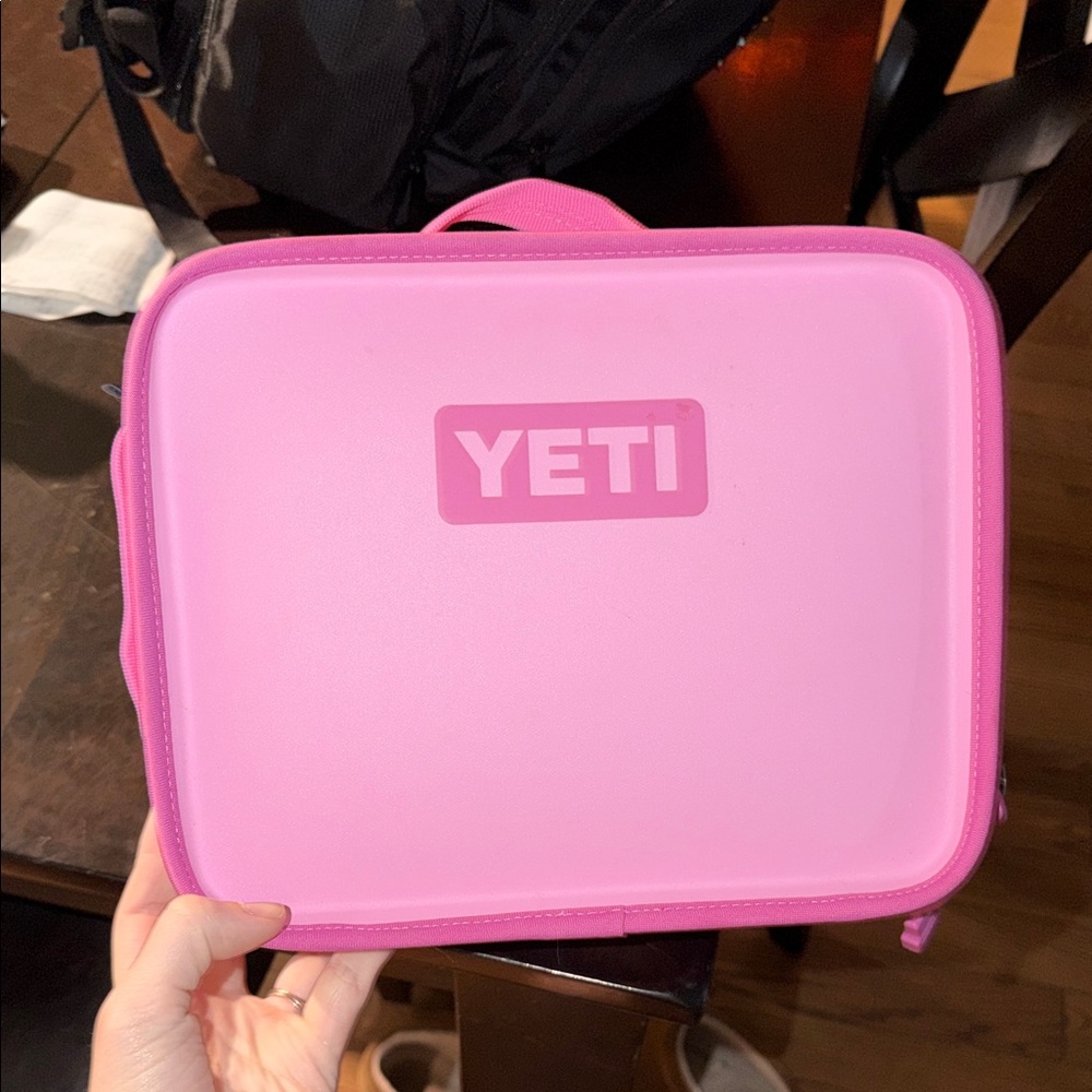 YETI Vibrant Pink Carry Case